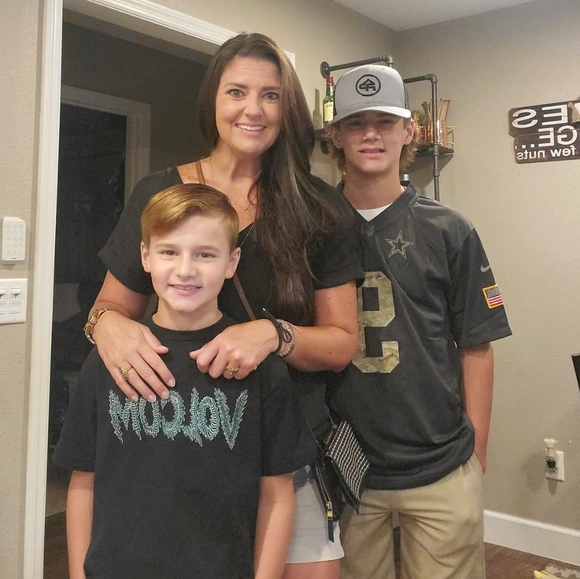 Meet your Posher, Jacklyn - Picture 2 of 2